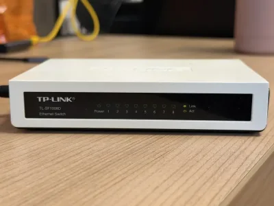 Switch TP-Link TL-SF1008D